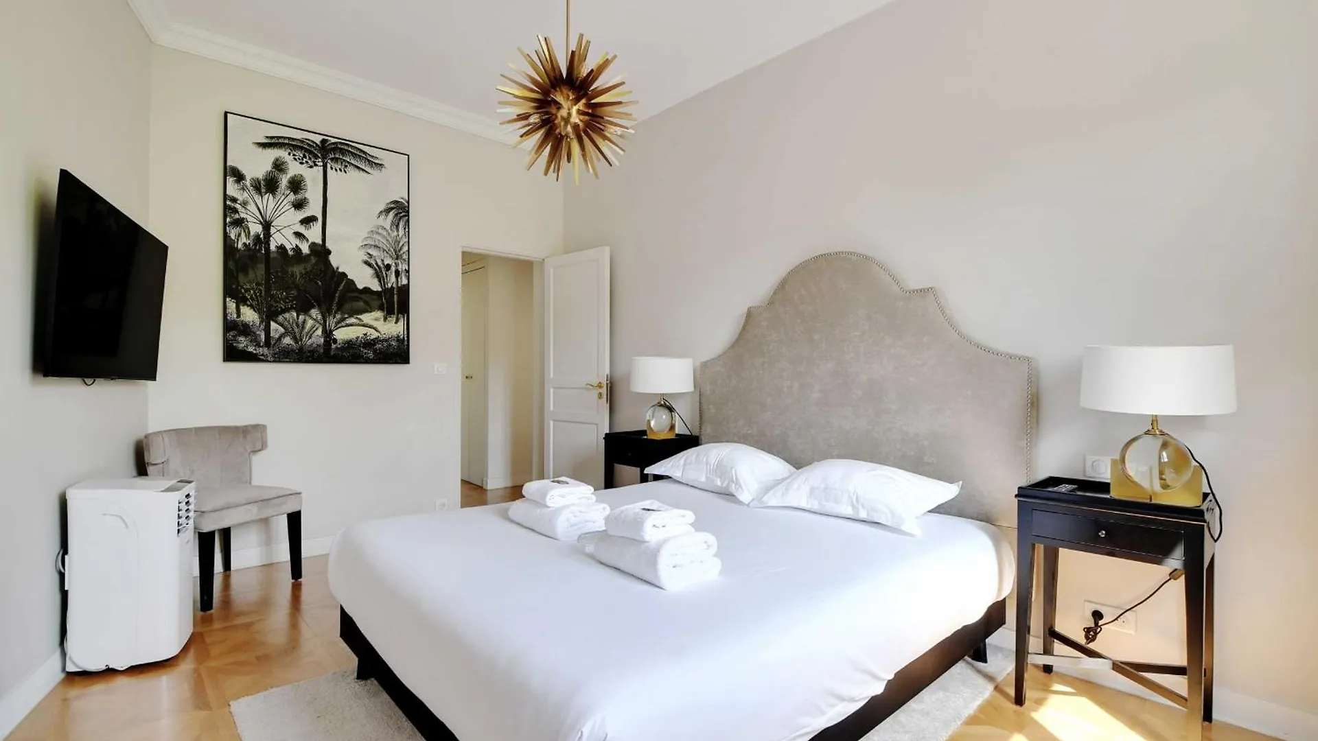Chic 2br-6p - Trocadero-eiffel Tower Apartment Paris